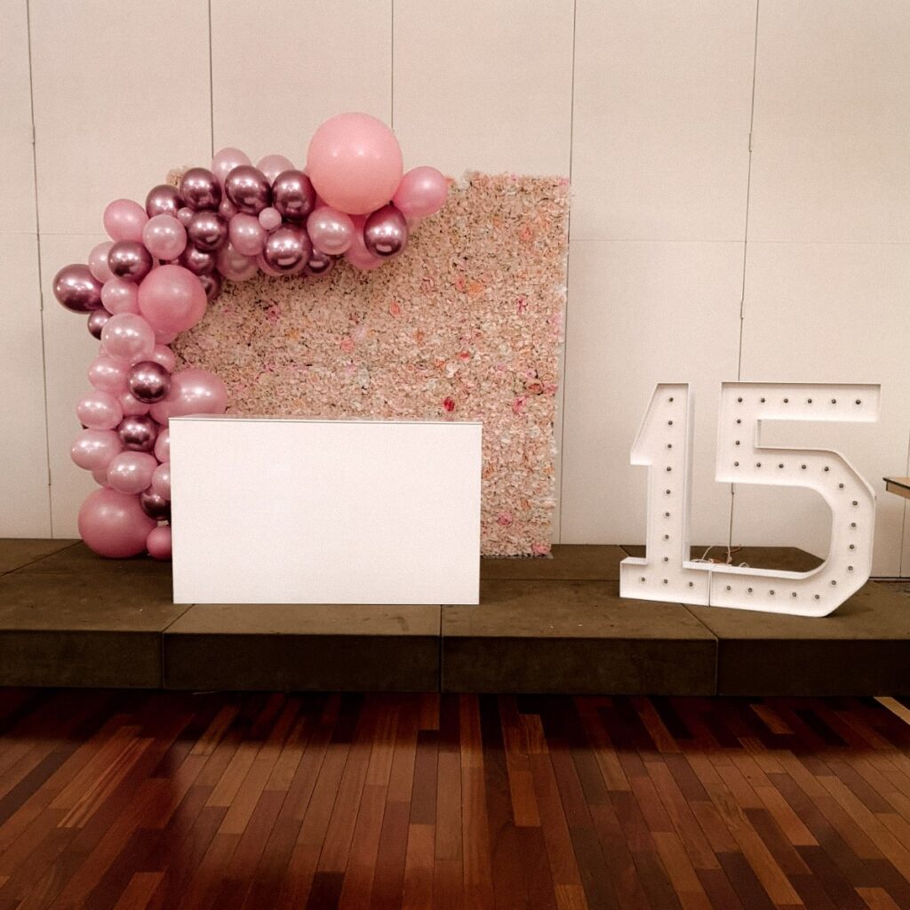 anniversaries with balloon decor in hamilton!