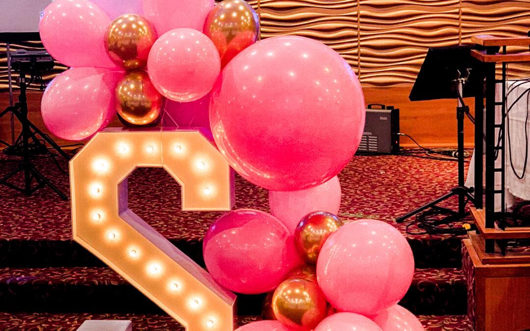 Celebrating with birthday parties balloon decor in Toronto