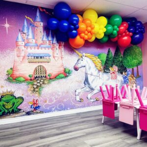 Everything for your decorations with balloon garland in Oakville