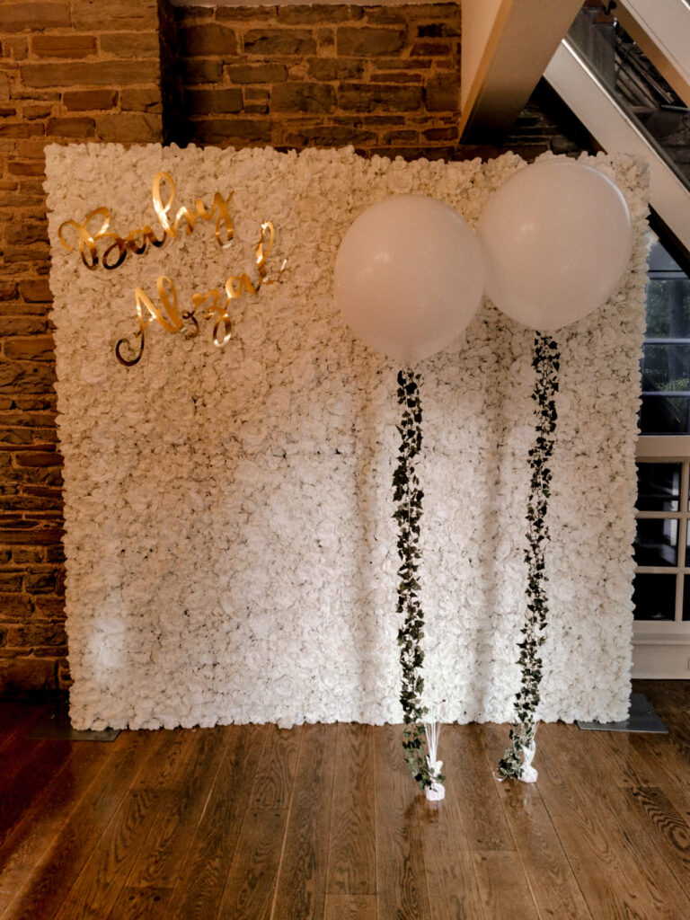 The best wedding balloon decor in Oakville