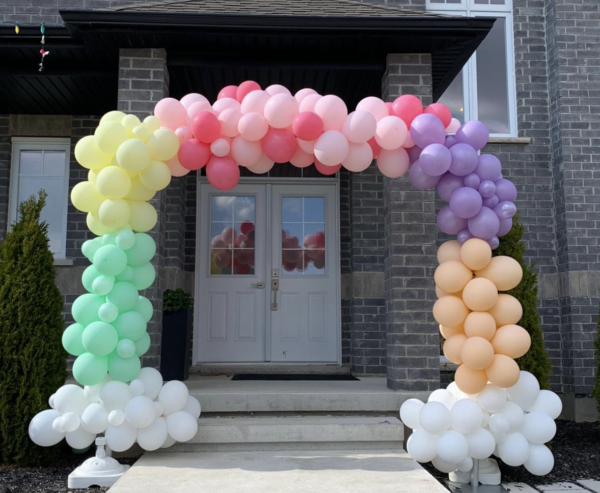 ancaster arch balloons