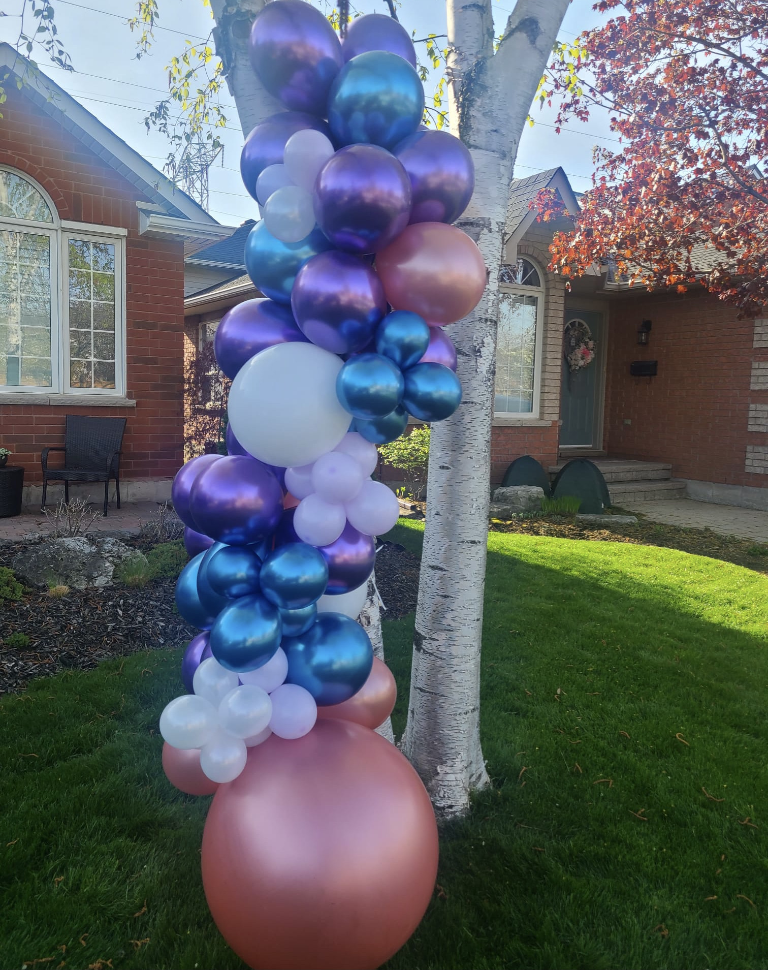 milton balloon columns