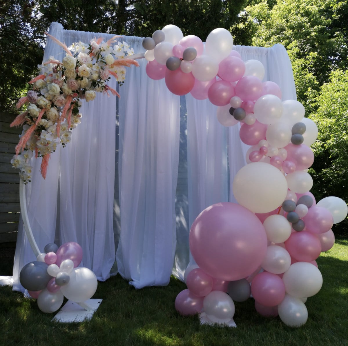 tilsonburg balloon arch rental