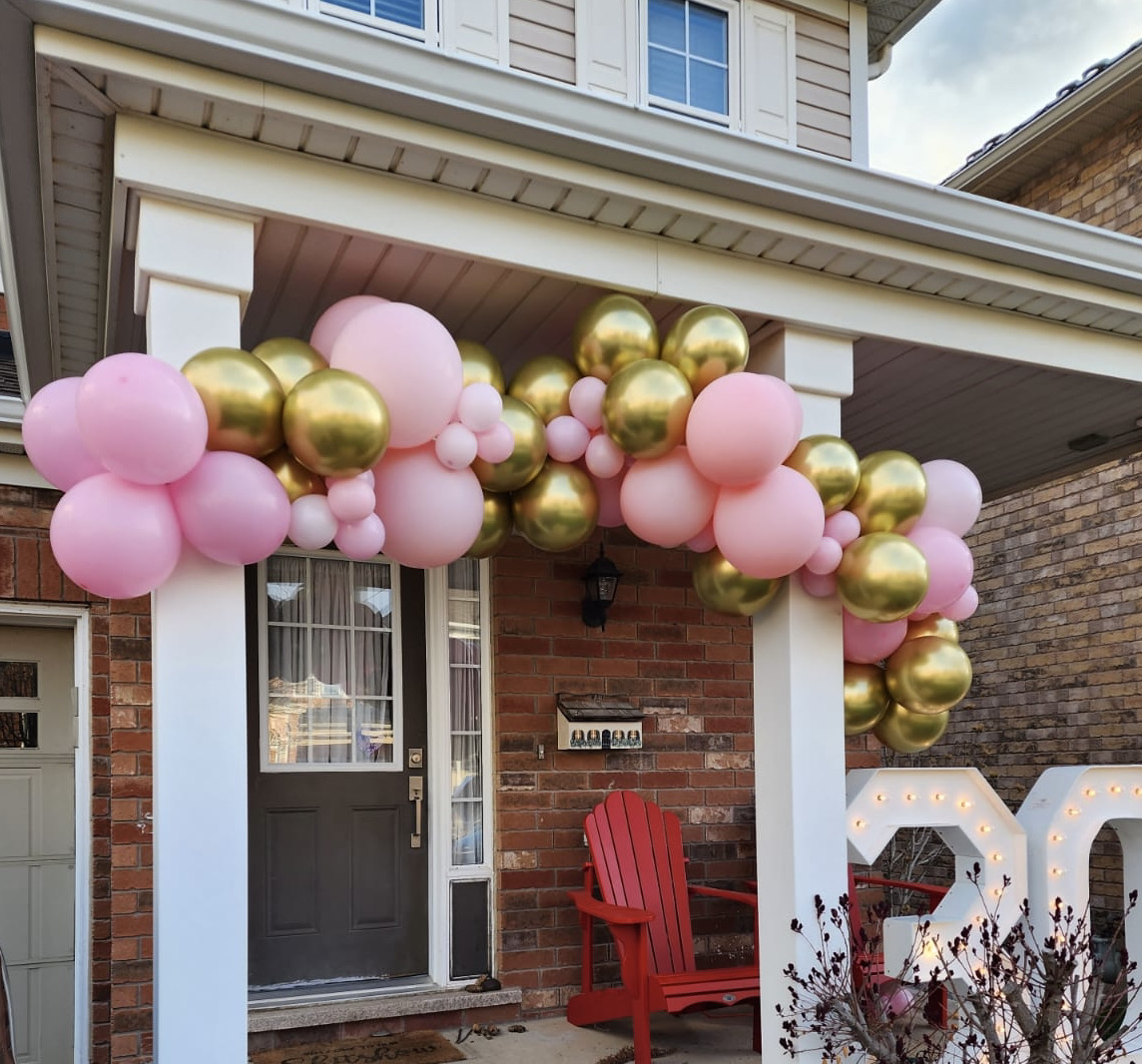 tilsonburg balloon garland