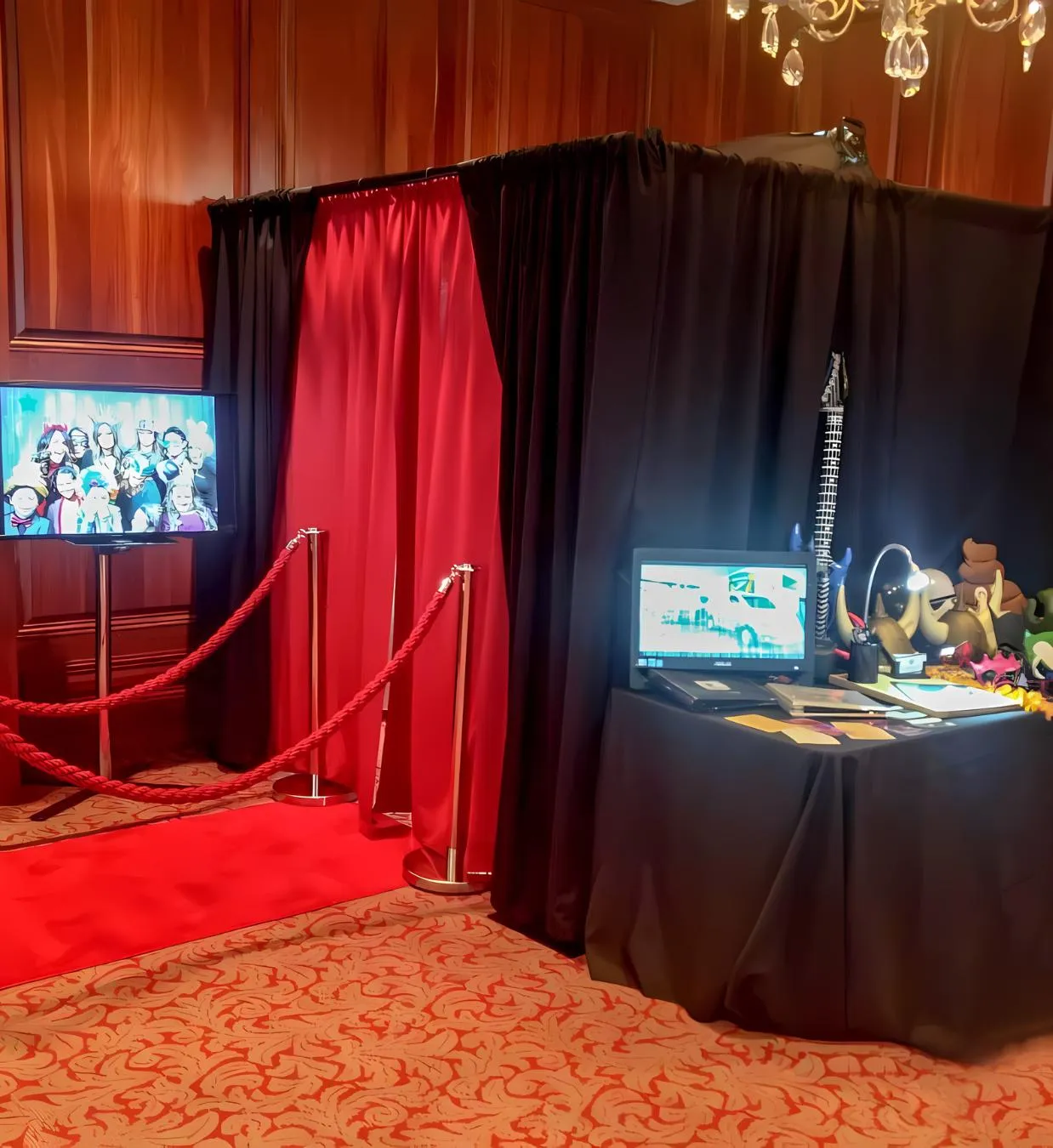 Enclosed Photo Booth Rental